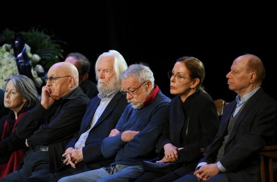 Прощание с народной артисткой РФ Натальей Теняковой