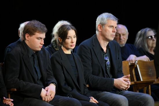 Прощание с народной артисткой РФ Натальей Теняковой