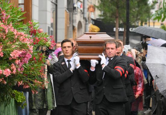 Прощание с народной артисткой РФ Натальей Теняковой