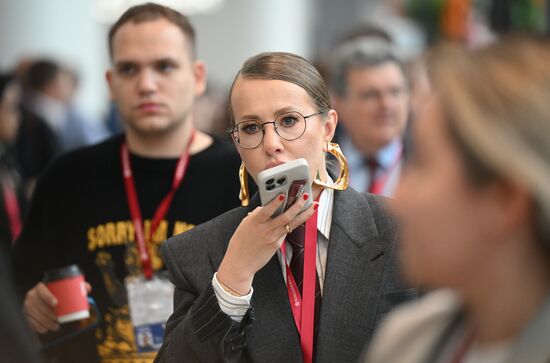 ПМЭФ-2025. Сбор гостей перед началом пленарного заседания