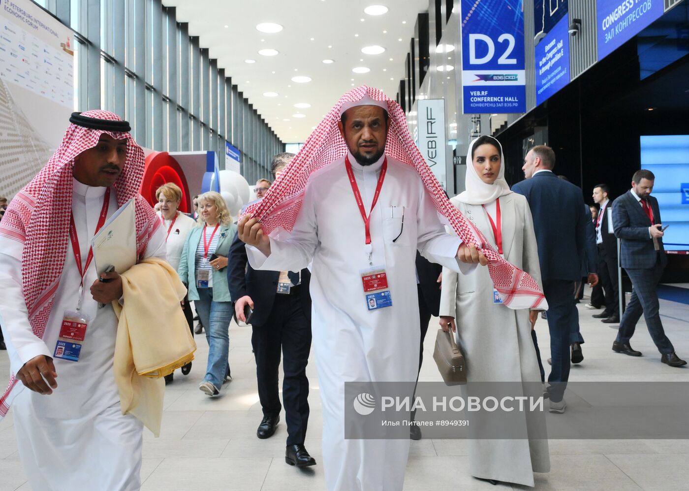 ПМЭФ-2025. Сбор гостей перед началом пленарного заседания