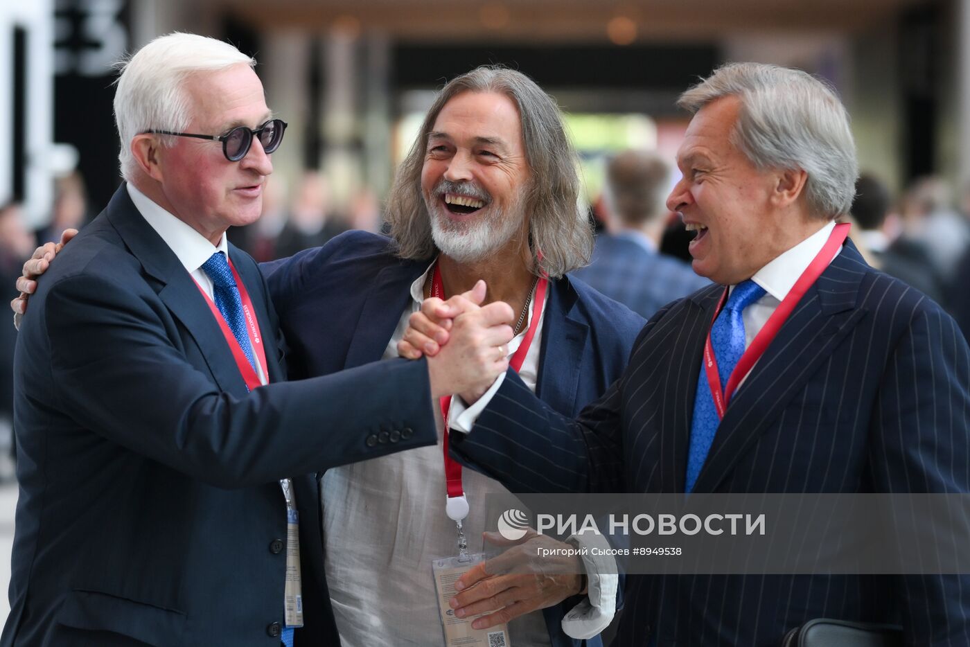 ПМЭФ-2025. Сбор гостей перед началом пленарного заседания