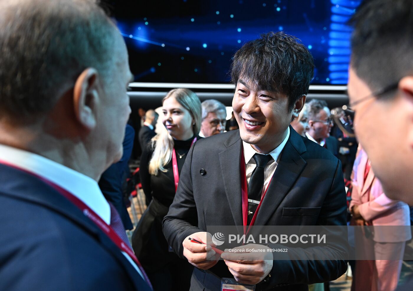 ПМЭФ-2025. Сбор гостей перед началом пленарного заседания