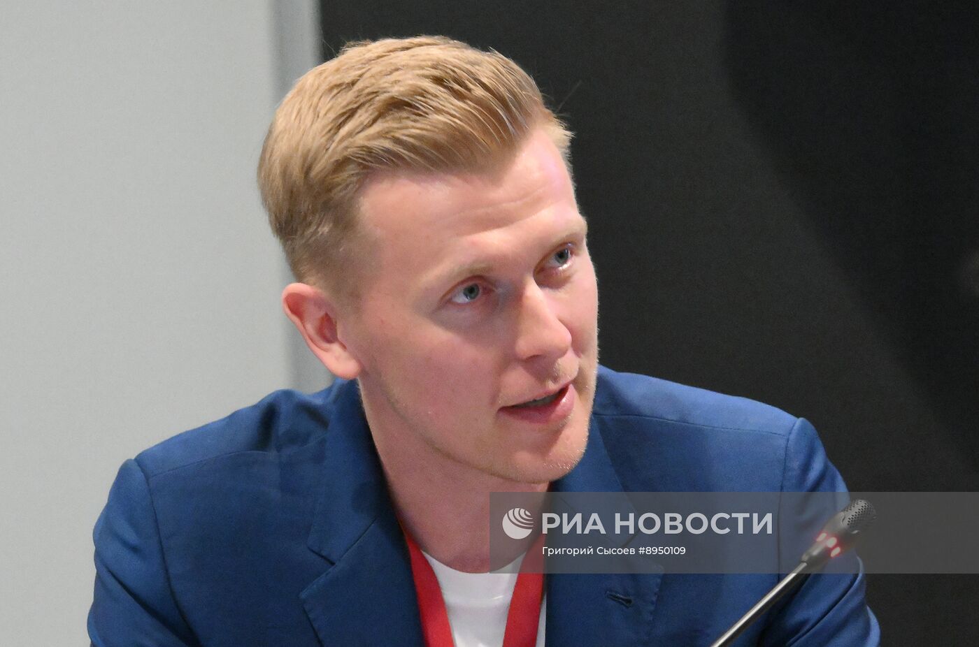 ПМЭФ-2025. Мастер-класс по кросс-культурным переговорам: студенты против экспертов