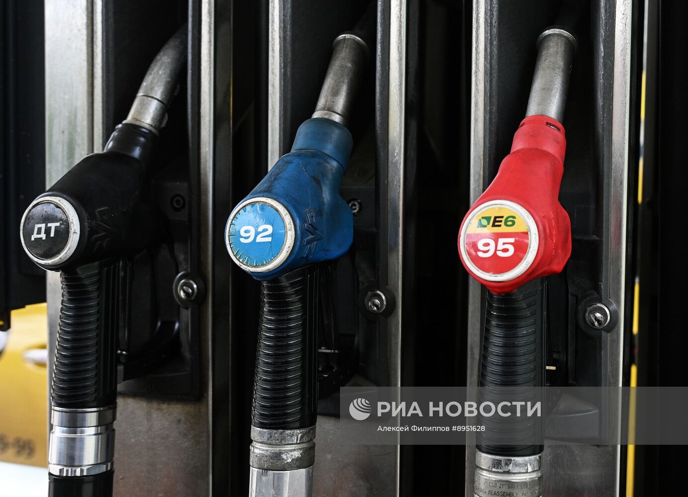 Заправки в Москве