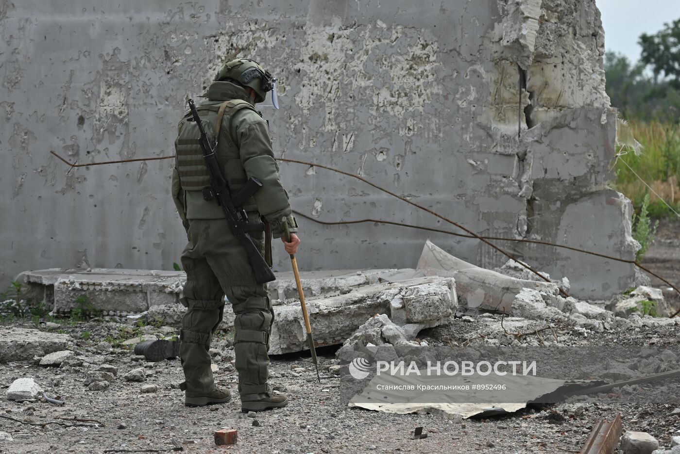 Разминирование окрестностей Селидова саперами группировки войск "Центр"