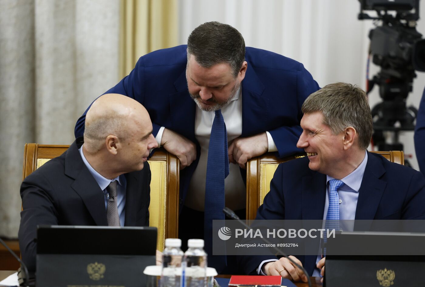 Премьер-министр Михаил Мишустин провел заседание правительства РФ