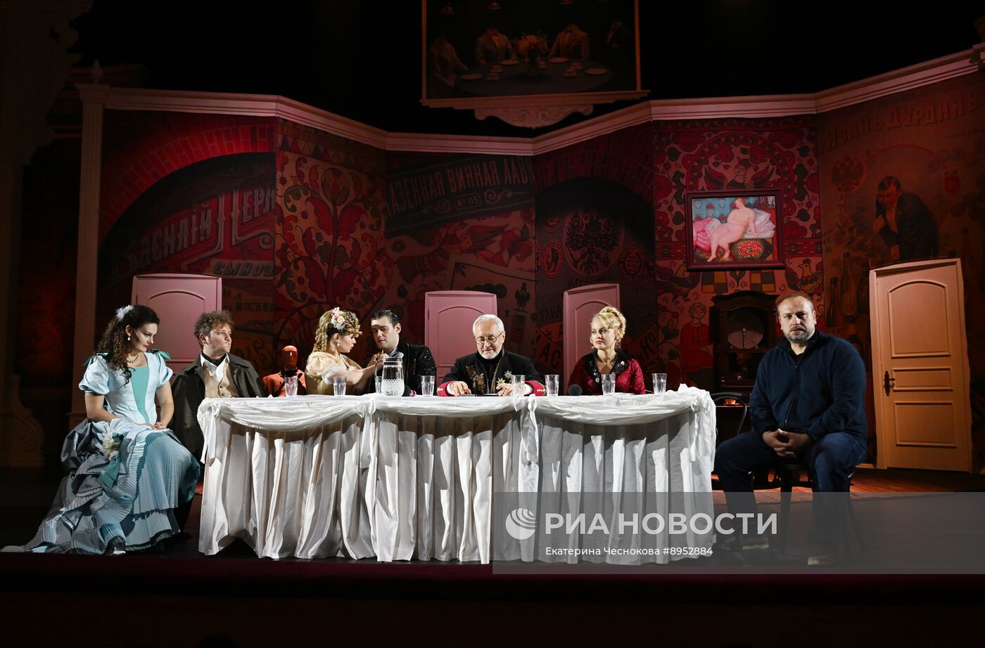 Премьера спектакля "Доходное место" в Театре сатиры