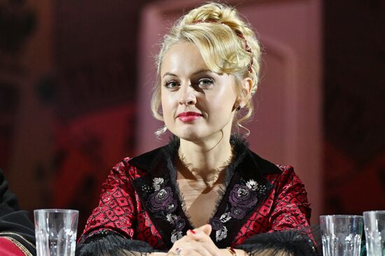 Премьера спектакля "Доходное место" в Театре сатиры