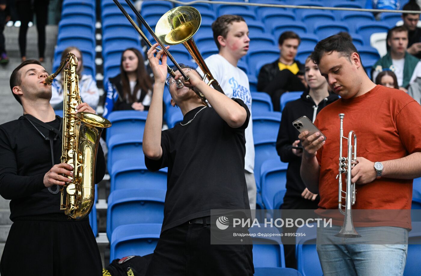 Футбол. "Динамо" – 2DROTS