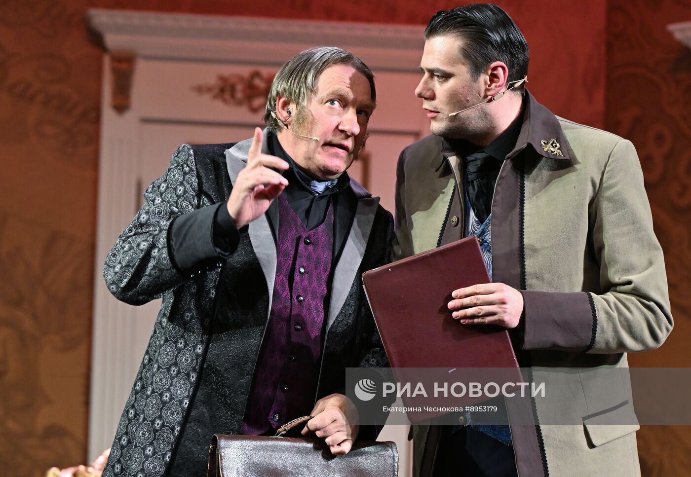 Премьера спектакля "Доходное место" в Театре сатиры