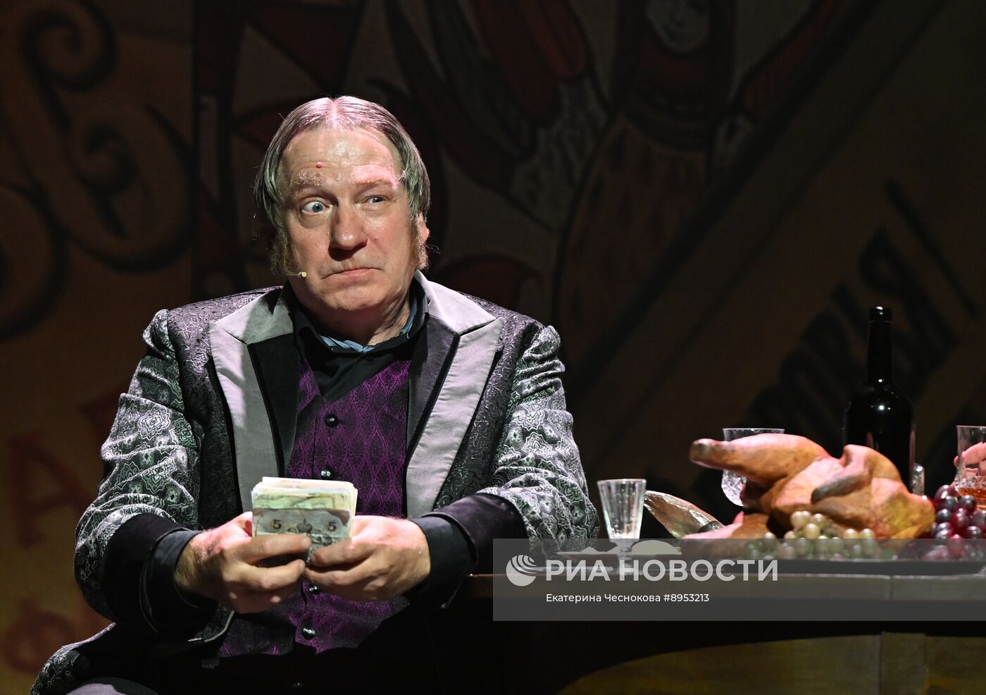 Премьера спектакля "Доходное место" в Театре сатиры