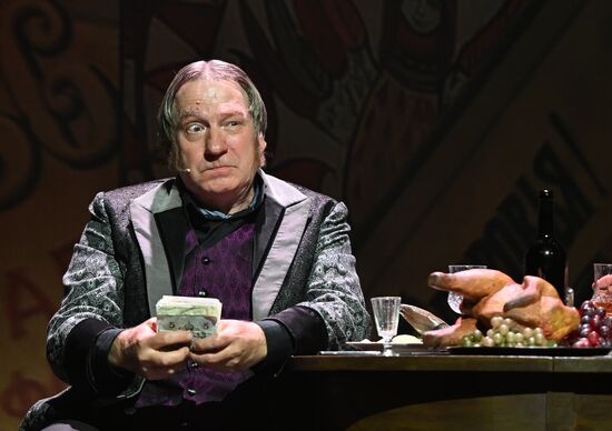 Премьера спектакля "Доходное место" в Театре сатиры