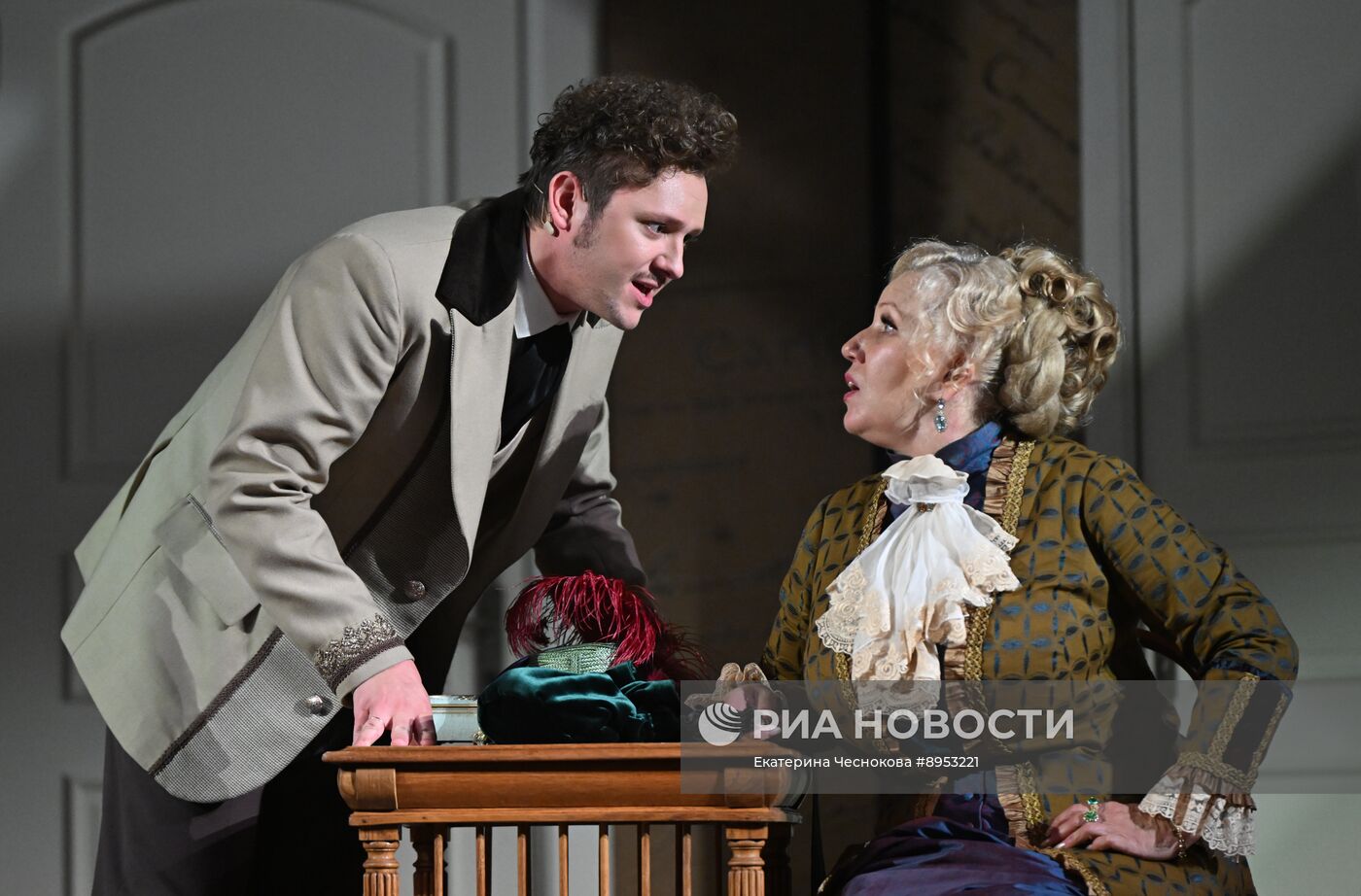 Премьера спектакля "Доходное место" в Театре сатиры