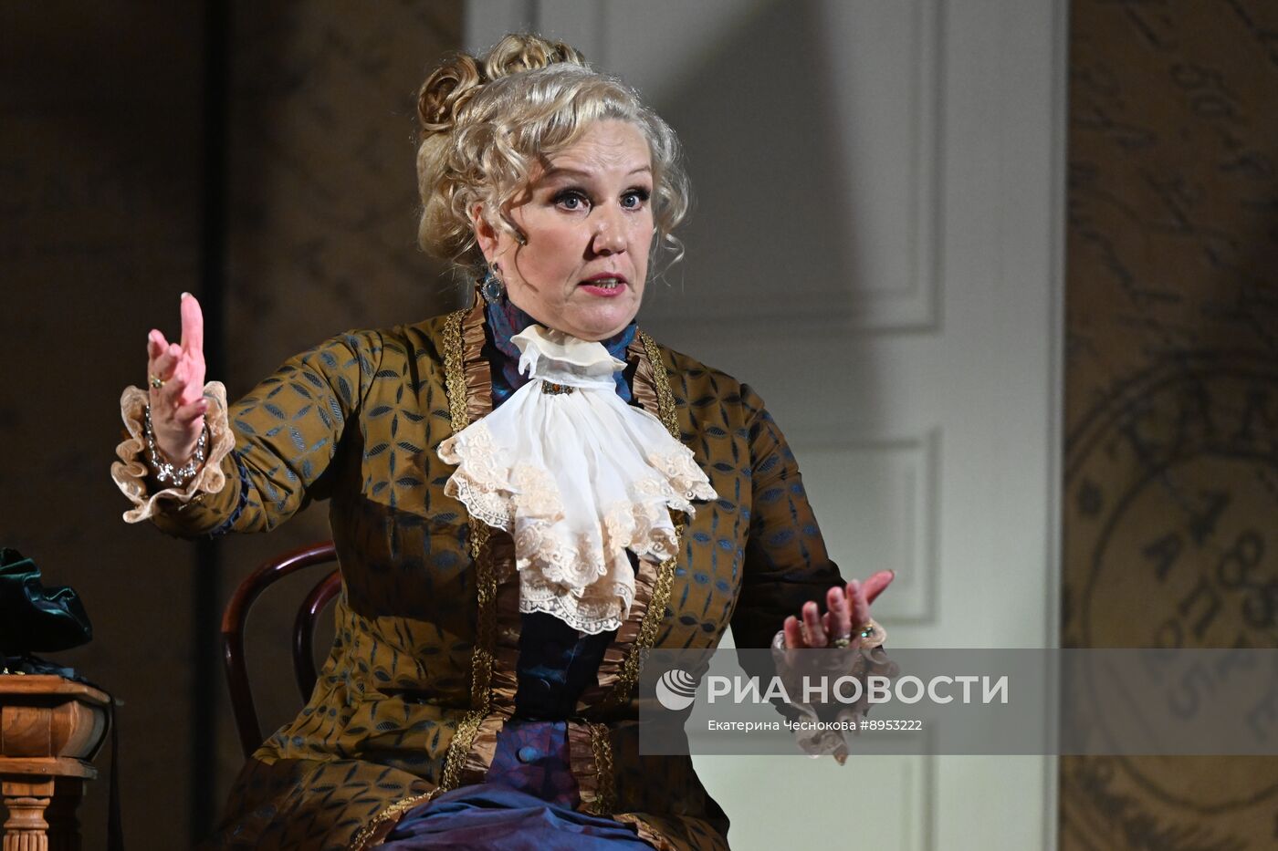 Премьера спектакля "Доходное место" в Театре сатиры