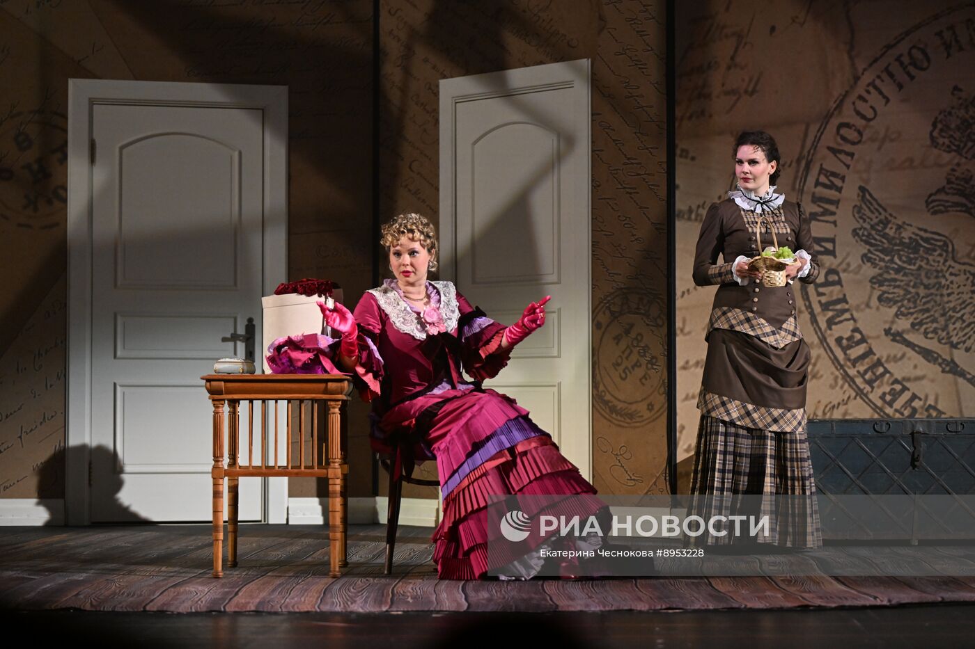 Премьера спектакля "Доходное место" в Театре сатиры