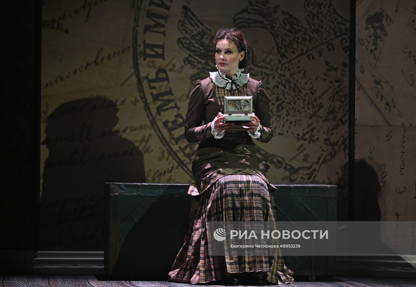 Премьера спектакля "Доходное место" в Театре сатиры