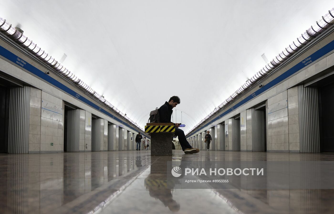 Станция метро "Парк Победы" в Санкт-Петербурге закроется на реконструкцию