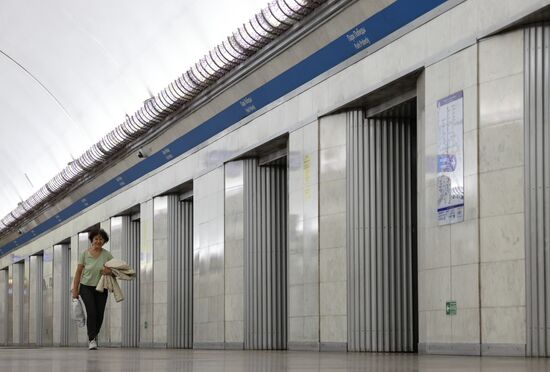 Станция метро "Парк Победы" в Санкт-Петербурге закроется на реконструкцию