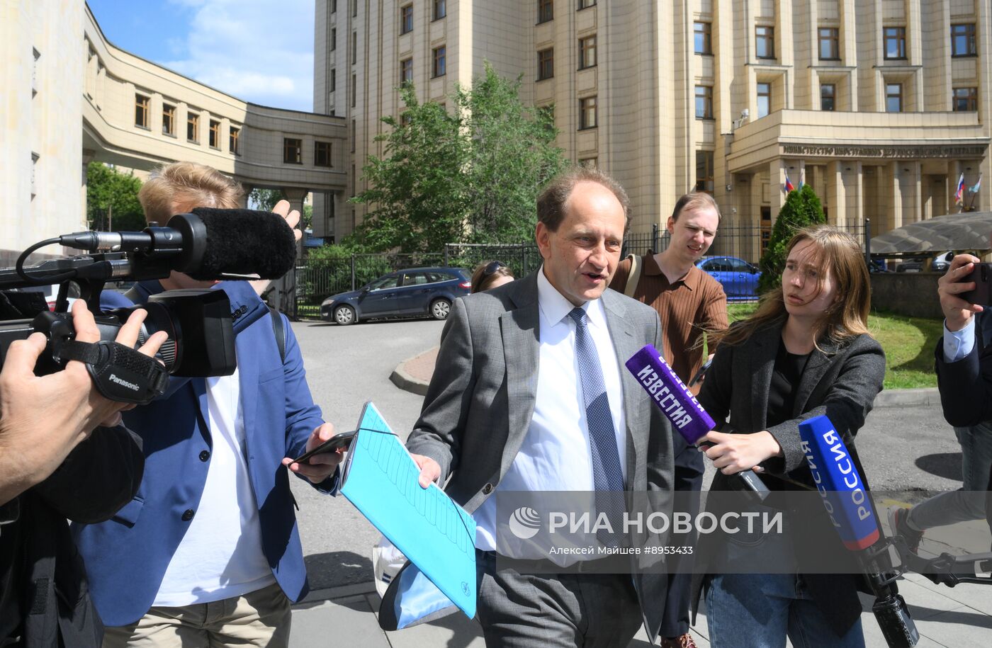 Посол ФРГ вызван в МИД РФ