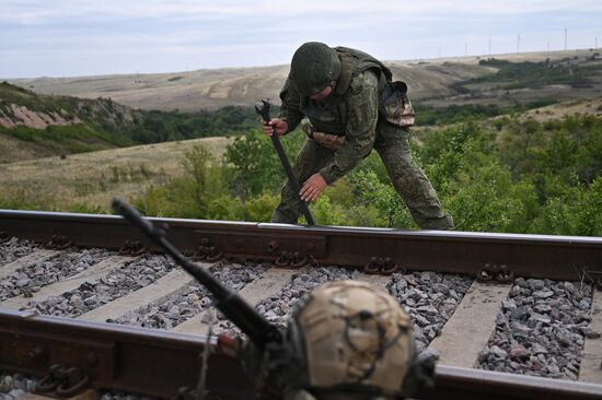 Боевое слаживание экипажа бронепоезда "Енисей" группировки войск "Центр"