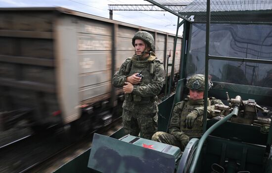 Боевое слаживание экипажа бронепоезда "Енисей" группировки войск "Центр"