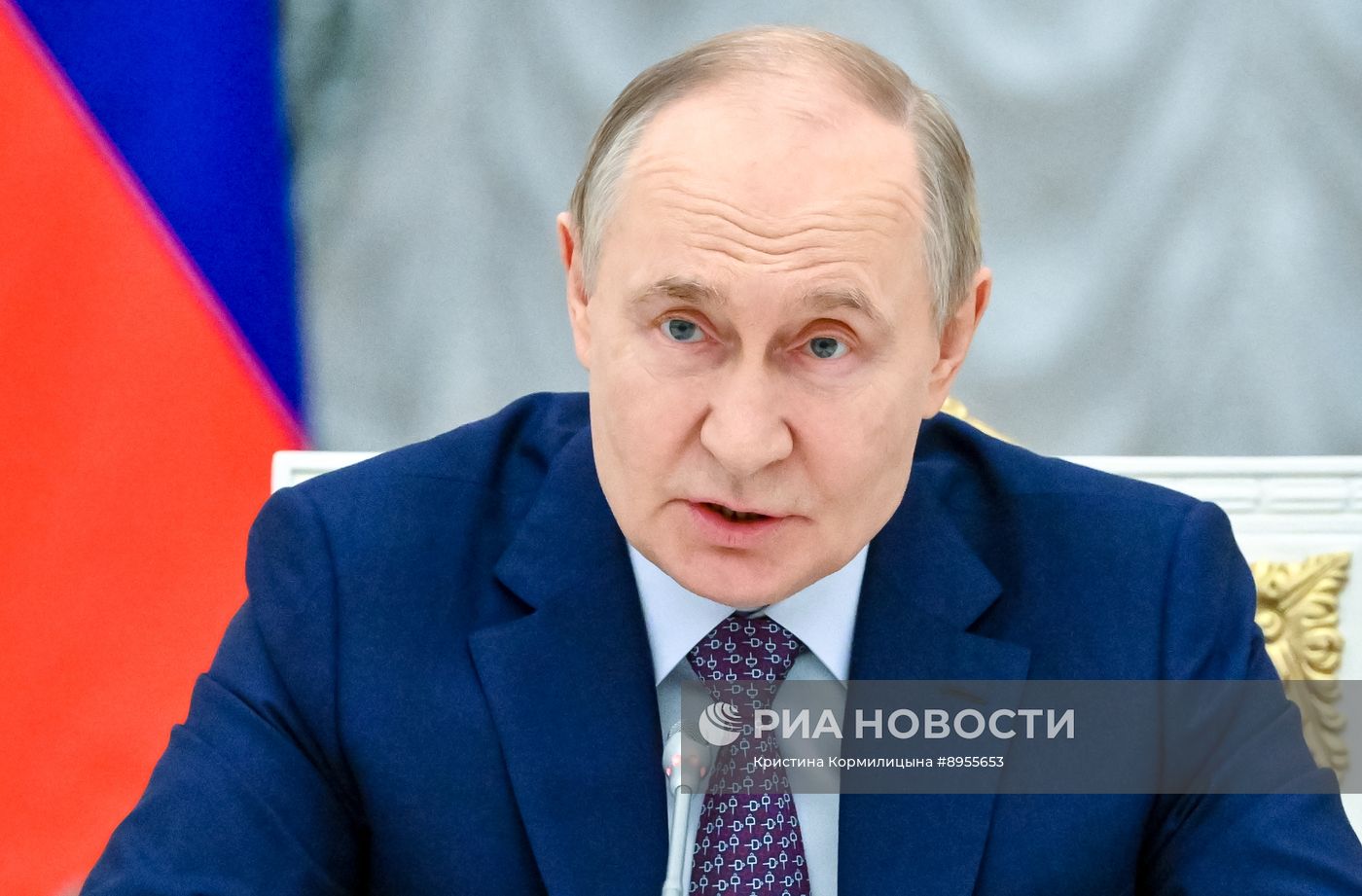 Президент Владимир Путин провел совещание по вопросам социально-экономического развития новых субъектов РФ
