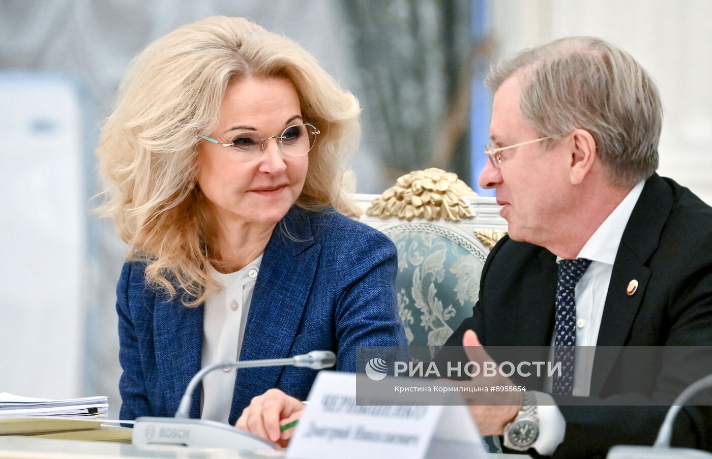 Президент Владимир Путин провел совещание по вопросам социально-экономического развития новых субъектов РФ