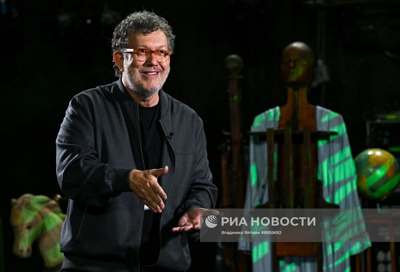 Спектакль "Брас Кубас" в Театре Ермоловой