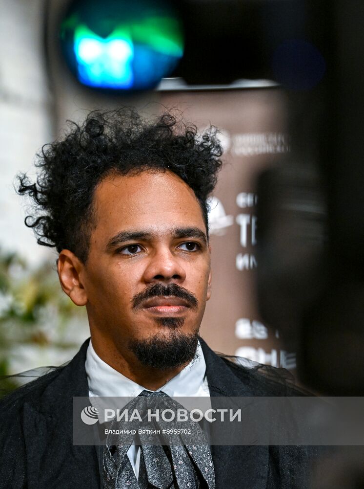 Спектакль "Брас Кубас" в Театре Ермоловой