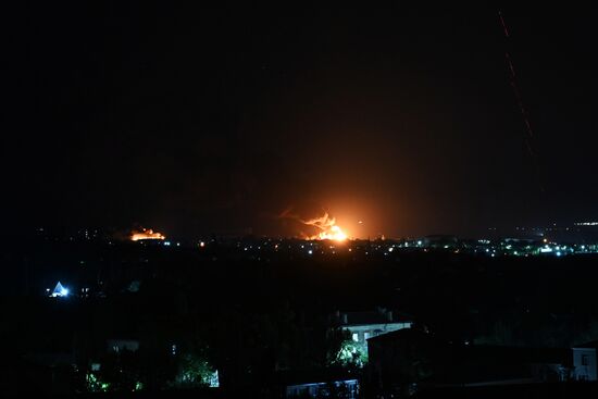 ВСУ ночью массированно атаковали ЛНР 