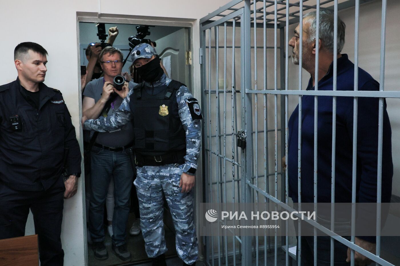 Заседание суда по делу об убийствах прошлых лет в Екатеринбурге