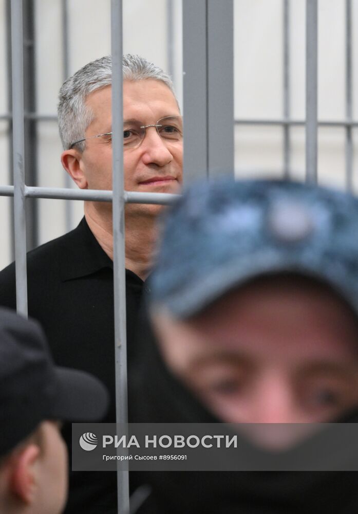 Оглашение приговора экс-замминистру обороны Т. Иванову