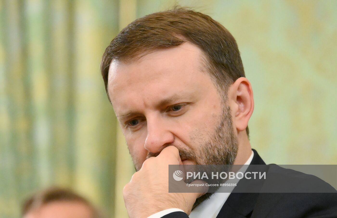 Встреча президента РФ Владимира Путина и президента Киргизии Садыра Жапарова