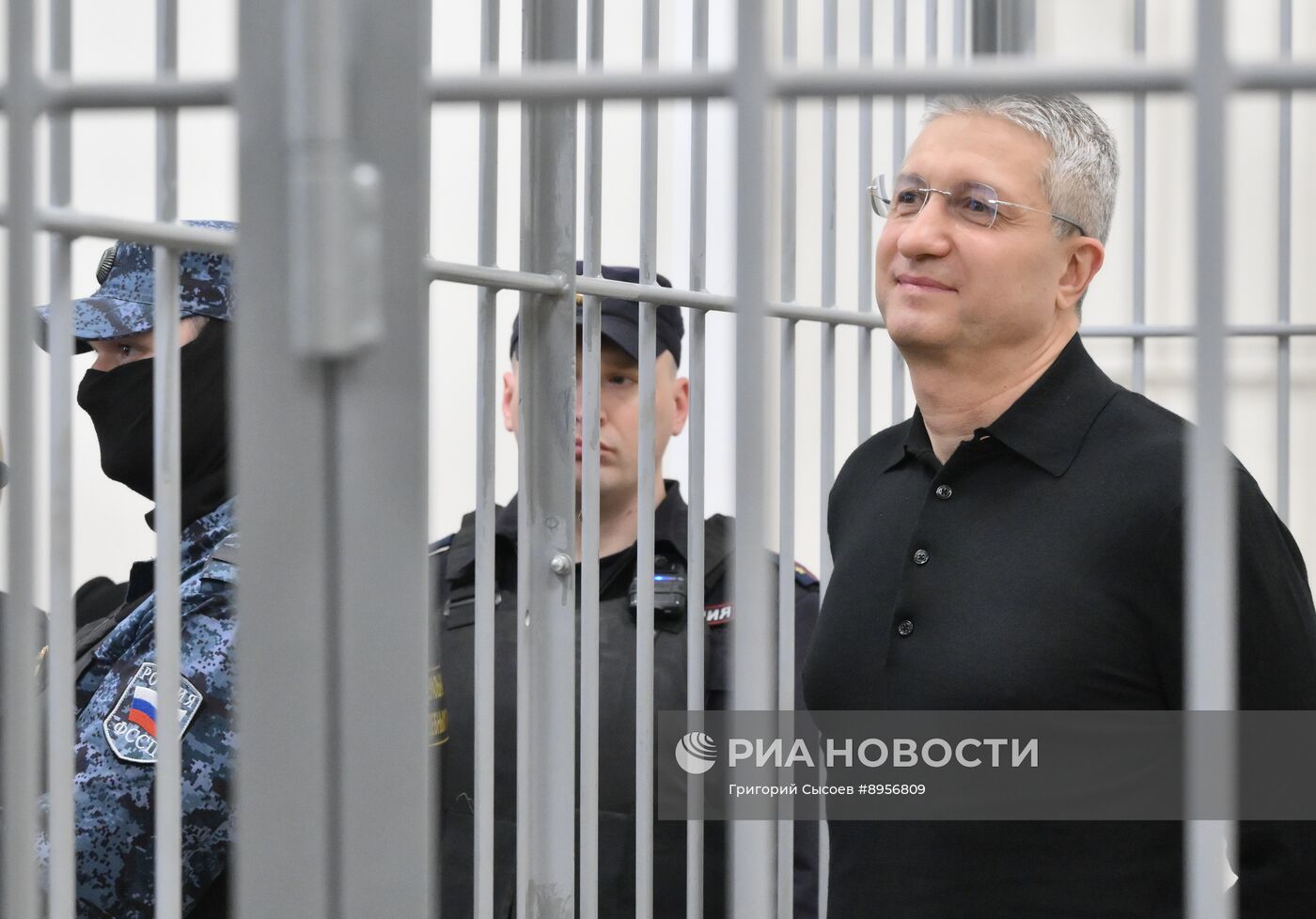 Оглашение приговора экс-замминистру обороны Т. Иванову