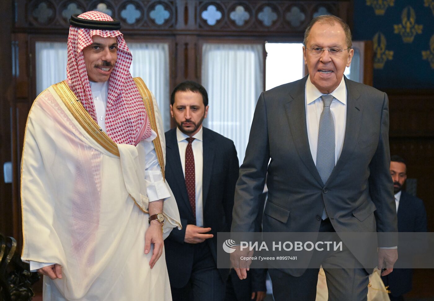 Переговоры главы МИД РФ С. Лаврова с министром иностранных дел Саудовской Аравии Ф. Бен Фарханом