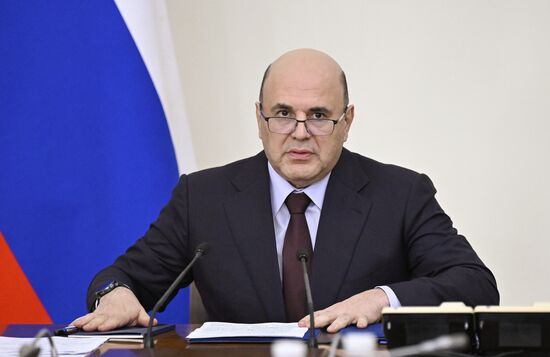 Премьер-министр РФ Михаил Мишустин провел оперативное совещание с вице-премьерами