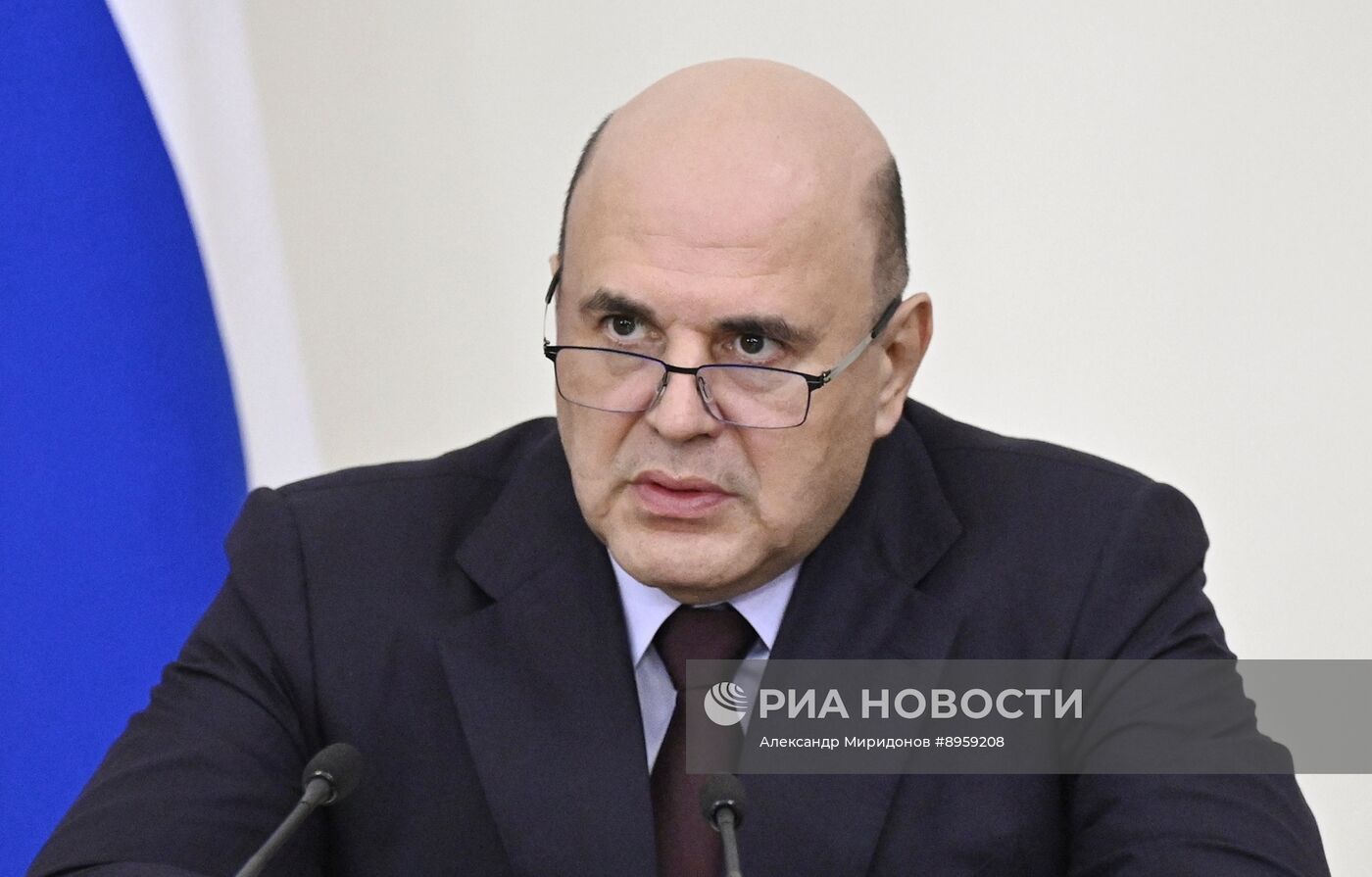 Премьер-министр РФ Михаил Мишустин провел оперативное совещание с вице-премьерами