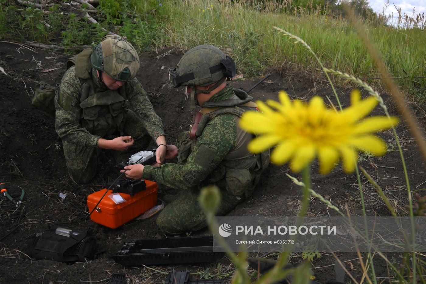 Связисты группировки войск "Центр" в ДНР