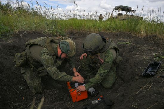 Связисты группировки войск "Центр" в ДНР