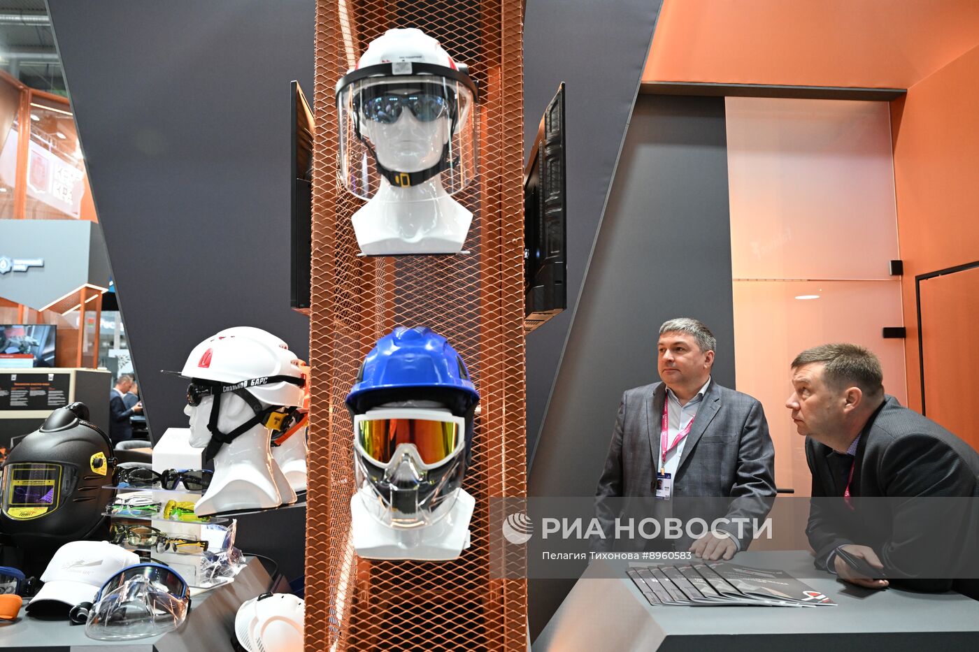Международная промышленная выставка "Иннопром" в Екатеринбурге