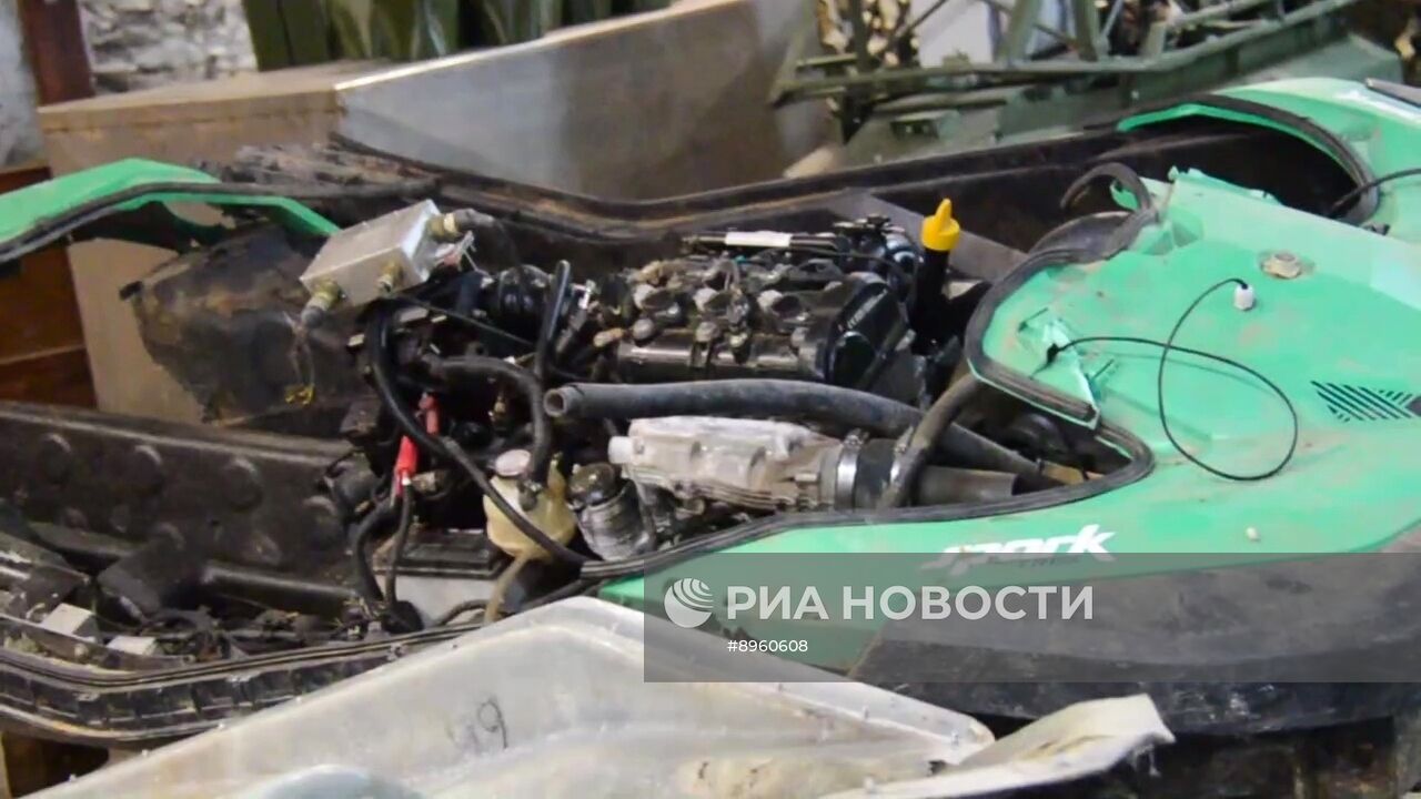 Специалисты Центра специального назначения "Барс-Сармат" изучают технические возможности безэкипажного катера ВСУ