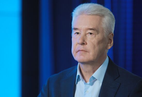 Интервью мэра Москвы С. Собянина гендиректору медиагруппы "Россия сегодня" Д. Киселеву