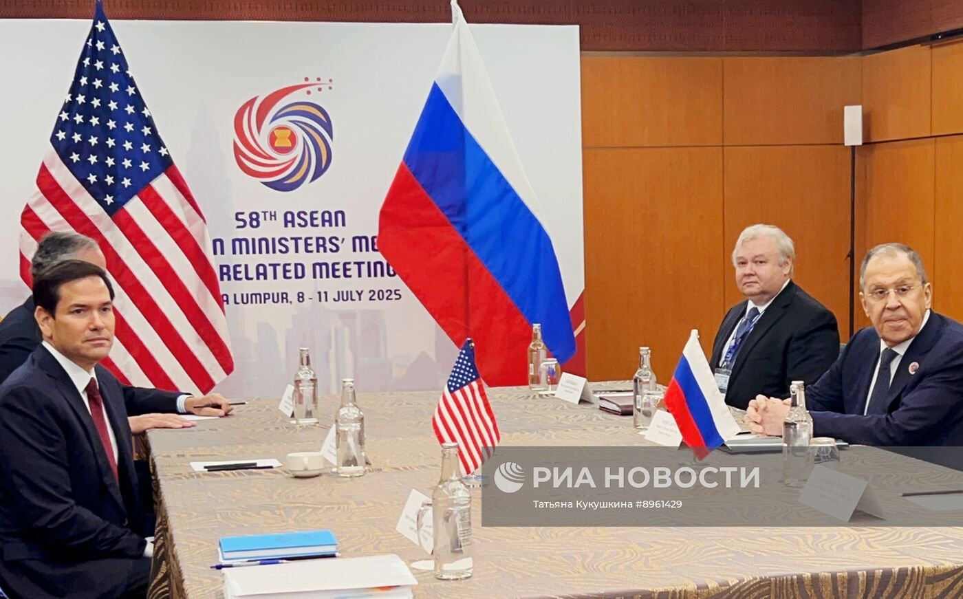 Встреча министра иностранных дел С. Лаврова с госсекретарем США М. Рубио