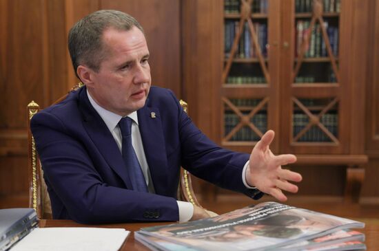 Президент Владимир Путин встретился с губернатором Белгородской области Вячеславом Гладковым