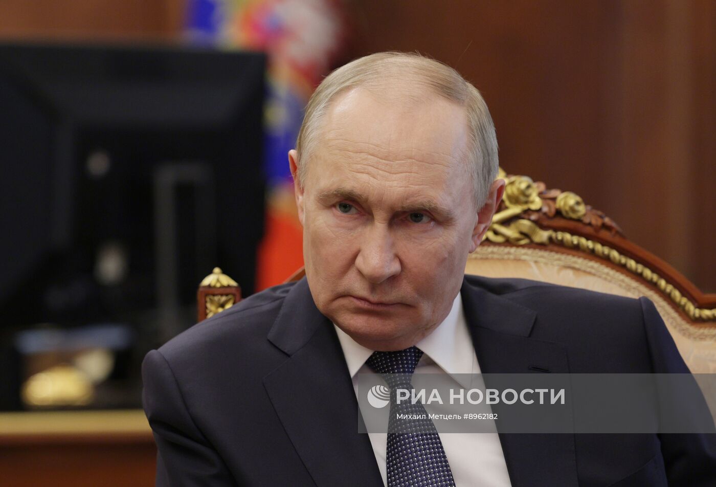 Президент Владимир Путин встретился с губернатором Белгородской области Вячеславом Гладковым