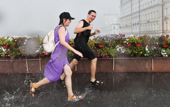 Дождь в Москве