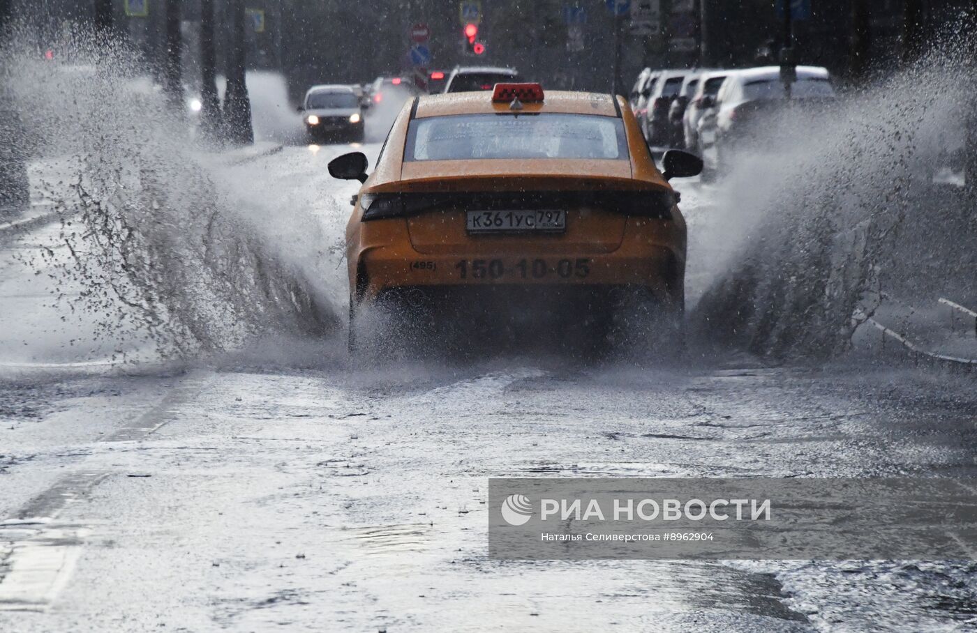 Дождь в Москве