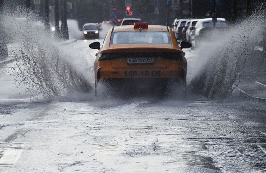 Дождь в Москве