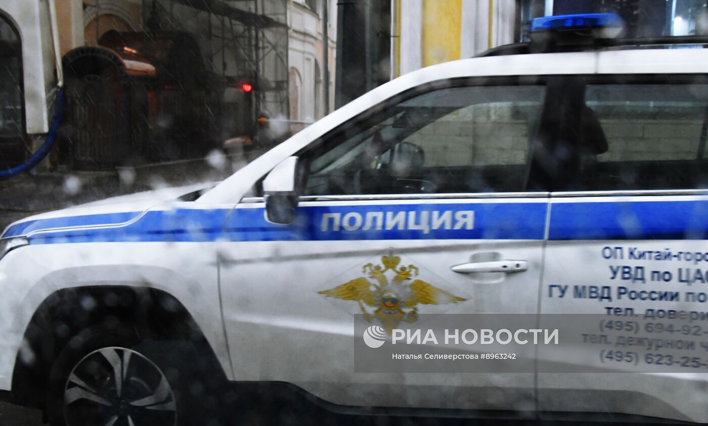 Автомобиль МВД России